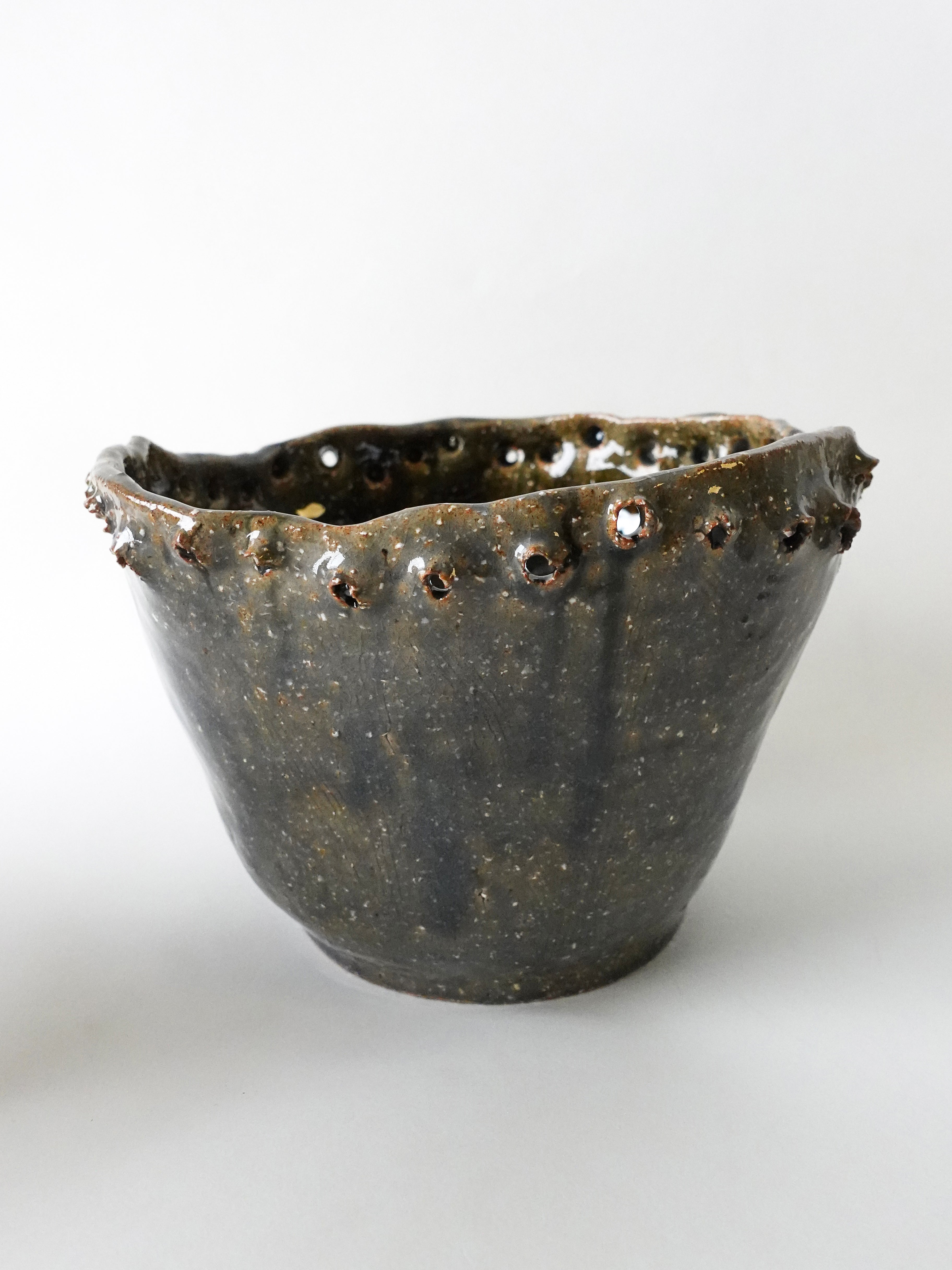 Pot #05