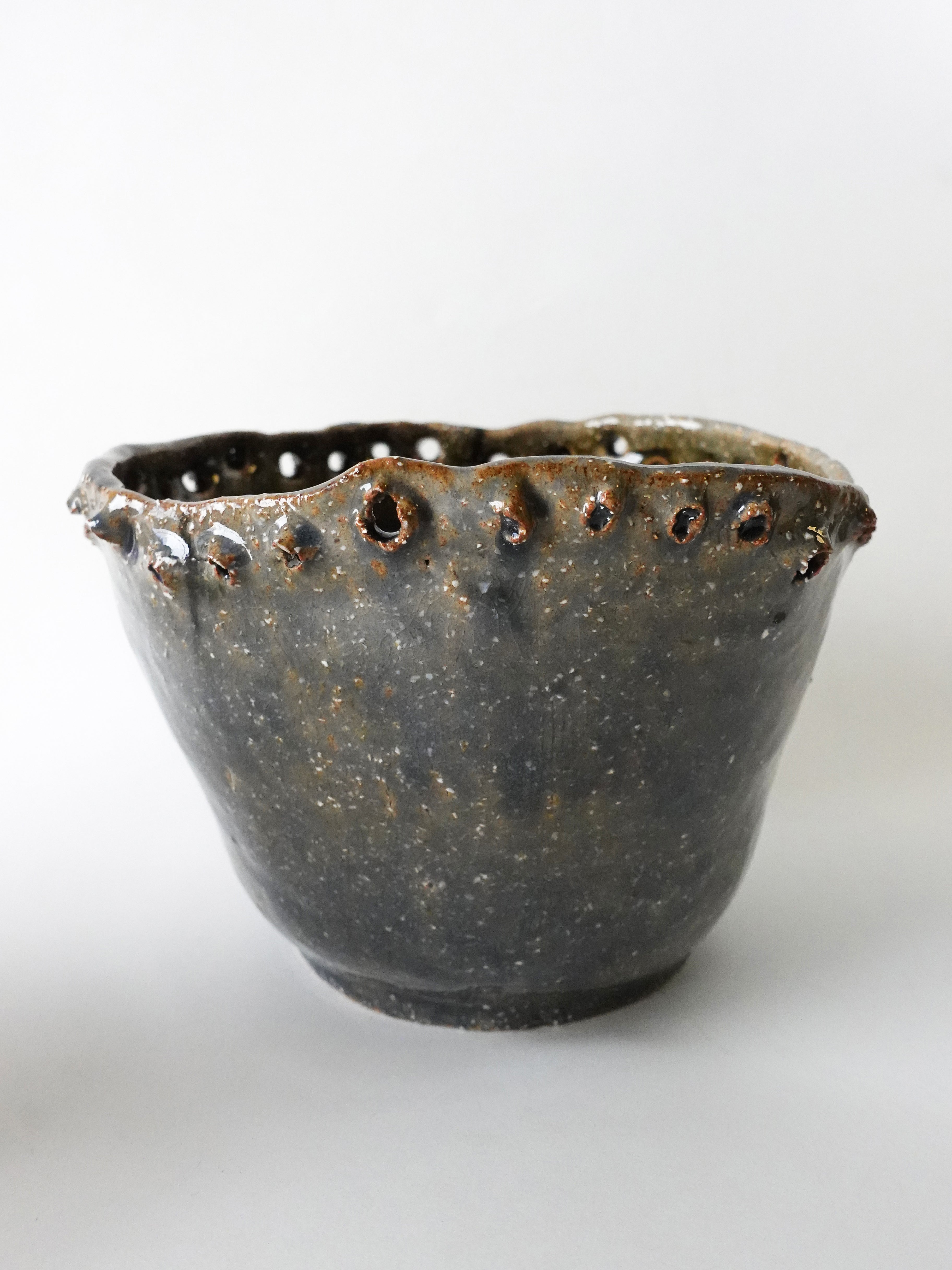 Pot #05